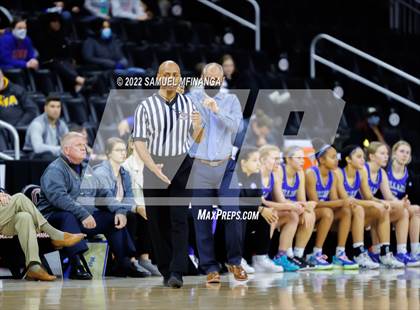 Thumbnail 1 in Omaha Central vs. Millard North photogallery.