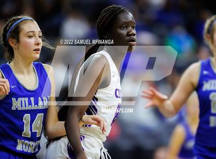 Thumbnail 2 in Omaha Central vs. Millard North photogallery.