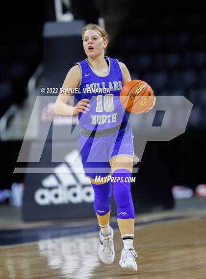 Thumbnail 2 in Omaha Central vs. Millard North photogallery.