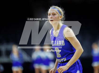 Thumbnail 3 in Omaha Central vs. Millard North photogallery.