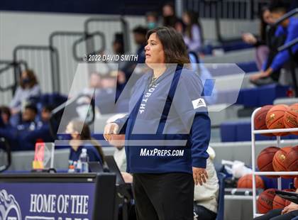 Thumbnail 3 in Blue Valley North vs Lee's Summit West - 810 Varsity Showcase photogallery.