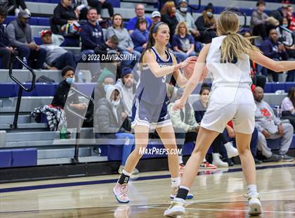 Thumbnail 3 in Blue Valley North vs Lee's Summit West - 810 Varsity Showcase photogallery.