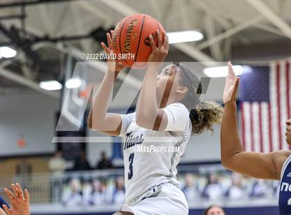 Thumbnail 3 in Blue Valley North vs Lee's Summit West - 810 Varsity Showcase photogallery.