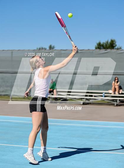 Thumbnail 3 in UIL 2A District Tennis photogallery.