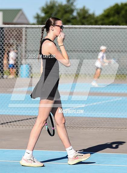Thumbnail 3 in UIL 2A District Tennis photogallery.