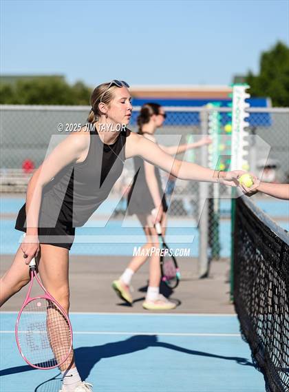 Thumbnail 1 in UIL 2A District Tennis photogallery.