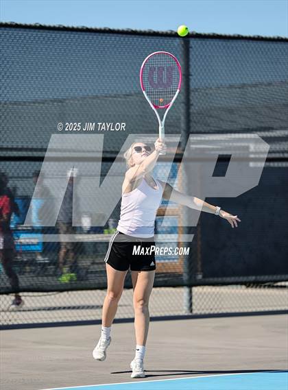 Thumbnail 1 in UIL 2A District Tennis photogallery.