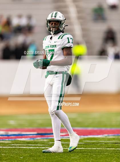 Thumbnail 3 in Dutch Fork vs Summerville (SCHSL 5A Div. 1 Final) photogallery.