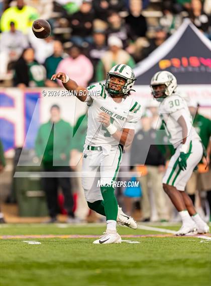 Thumbnail 1 in Dutch Fork vs Summerville (SCHSL 5A Div. 1 Final) photogallery.