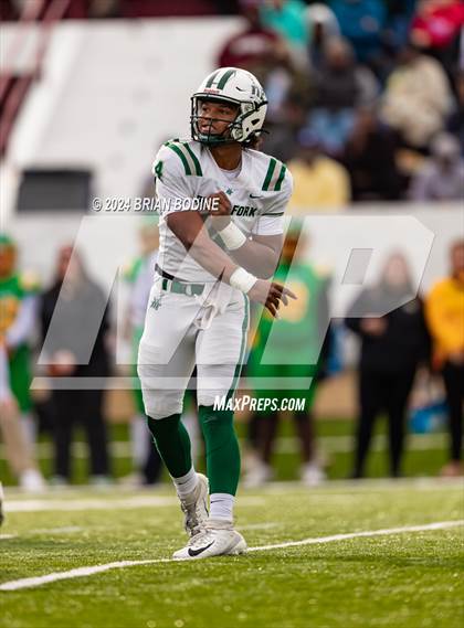 Thumbnail 2 in Dutch Fork vs Summerville (SCHSL 5A Div. 1 Final) photogallery.