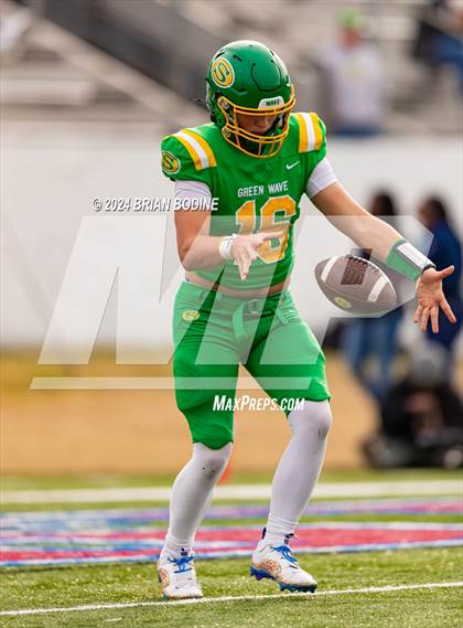 Thumbnail 3 in Dutch Fork vs Summerville (SCHSL 5A Div. 1 Final) photogallery.