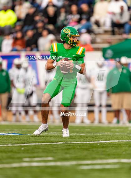 Thumbnail 3 in Dutch Fork vs Summerville (SCHSL 5A Div. 1 Final) photogallery.