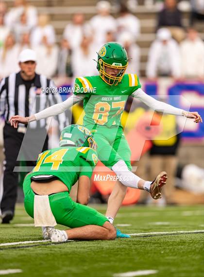 Thumbnail 3 in Dutch Fork vs Summerville (SCHSL 5A Div. 1 Final) photogallery.