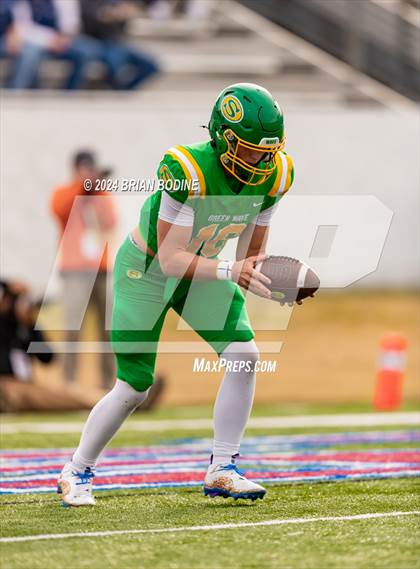 Thumbnail 1 in Dutch Fork vs Summerville (SCHSL 5A Div. 1 Final) photogallery.