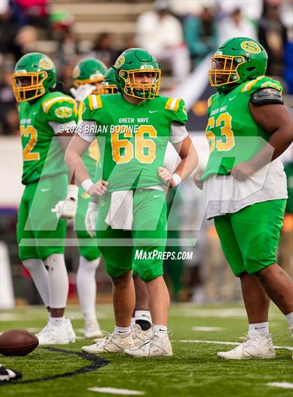 Thumbnail 1 in Dutch Fork vs Summerville (SCHSL 5A Div. 1 Final) photogallery.