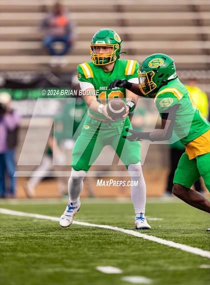 Thumbnail 2 in Dutch Fork vs Summerville (SCHSL 5A Div. 1 Final) photogallery.