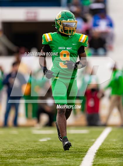 Thumbnail 3 in Dutch Fork vs Summerville (SCHSL 5A Div. 1 Final) photogallery.