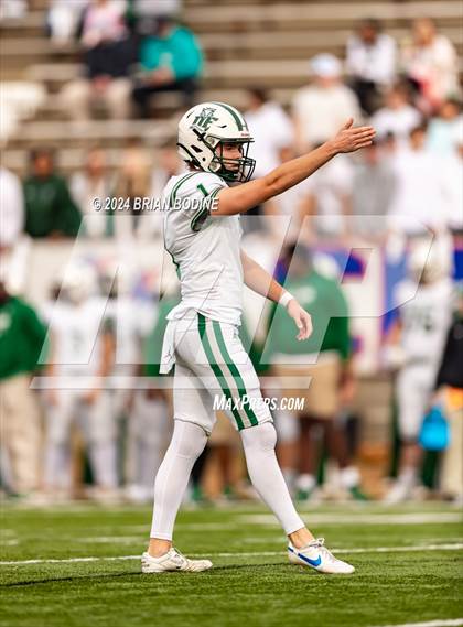Thumbnail 2 in Dutch Fork vs Summerville (SCHSL 5A Div. 1 Final) photogallery.