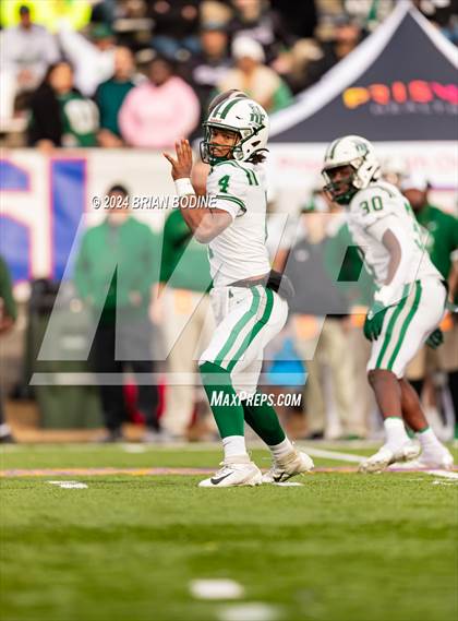 Thumbnail 2 in Dutch Fork vs Summerville (SCHSL 5A Div. 1 Final) photogallery.