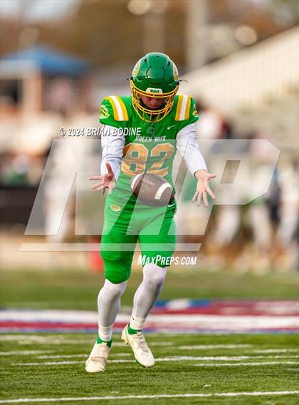 Thumbnail 2 in Dutch Fork vs Summerville (SCHSL 5A Div. 1 Final) photogallery.