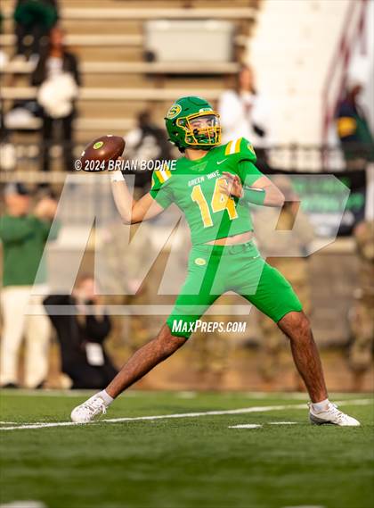Thumbnail 3 in Dutch Fork vs Summerville (SCHSL 5A Div. 1 Final) photogallery.