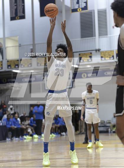 Thumbnail 3 in Bolingbrook vs. Vashon (Bank Of O'Fallon Shootout) photogallery.