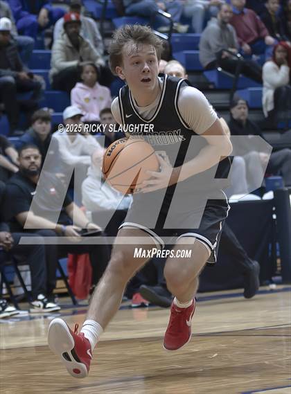 Thumbnail 3 in Bolingbrook vs. Vashon (Bank Of O'Fallon Shootout) photogallery.