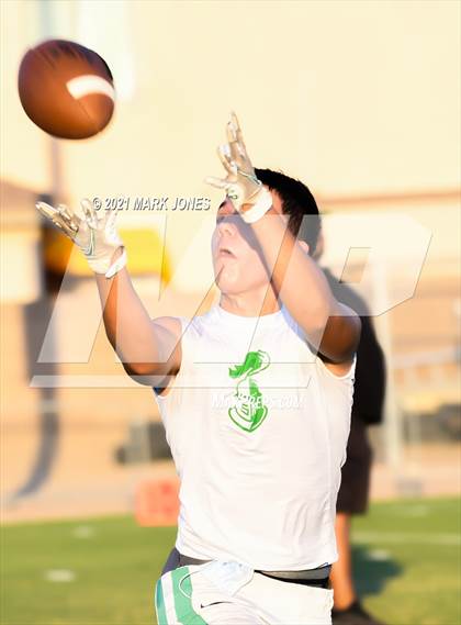 Thumbnail 2 in Northwest Christian vs. St. Mary's (Scrimmage) photogallery.