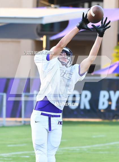 Thumbnail 2 in Northwest Christian vs. St. Mary's (Scrimmage) photogallery.