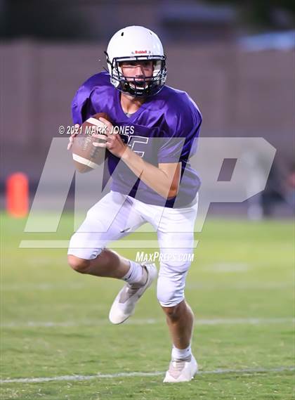 Thumbnail 2 in Northwest Christian vs. St. Mary's (Scrimmage) photogallery.
