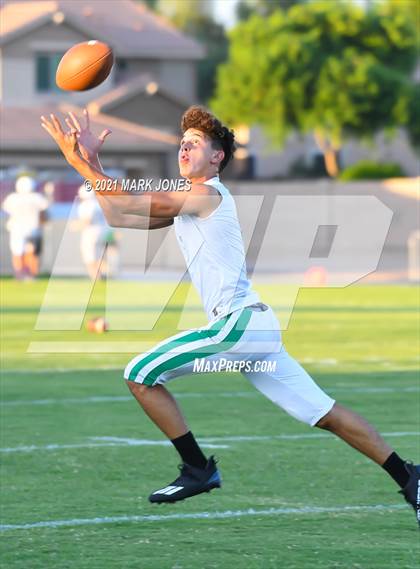 Thumbnail 3 in Northwest Christian vs. St. Mary's (Scrimmage) photogallery.