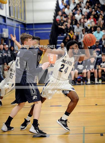 Thumbnail 2 in Baldwin vs. Plainview JFK (Section VIII Class AA Quarterfinal Playoff ) photogallery.