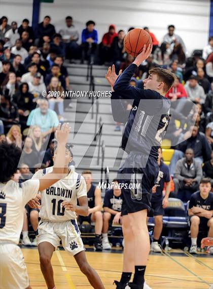 Thumbnail 2 in Baldwin vs. Plainview JFK (Section VIII Class AA Quarterfinal Playoff ) photogallery.