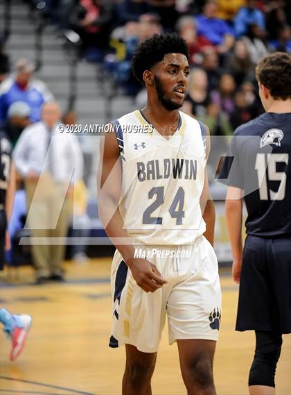Thumbnail 2 in Baldwin vs. Plainview JFK (Section VIII Class AA Quarterfinal Playoff ) photogallery.