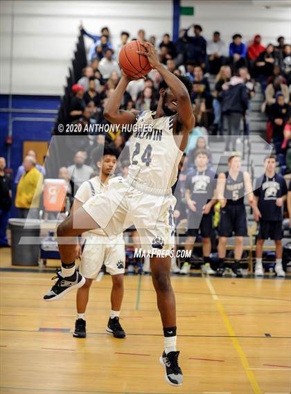 Thumbnail 3 in Baldwin vs. Plainview JFK (Section VIII Class AA Quarterfinal Playoff ) photogallery.