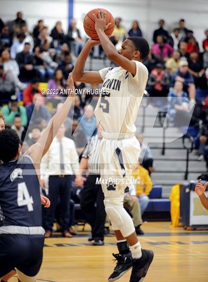 Thumbnail 2 in Baldwin vs. Plainview JFK (Section VIII Class AA Quarterfinal Playoff ) photogallery.