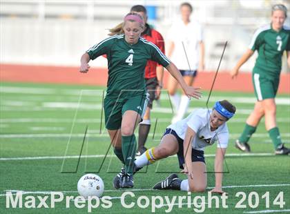 Thumbnail 3 in Highland Park vs. Waxahachie (UIL 4A Region 2 Semifinal) photogallery.