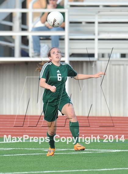 Thumbnail 2 in Highland Park vs. Waxahachie (UIL 4A Region 2 Semifinal) photogallery.