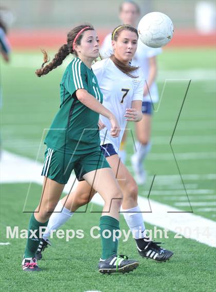 Thumbnail 3 in Highland Park vs. Waxahachie (UIL 4A Region 2 Semifinal) photogallery.