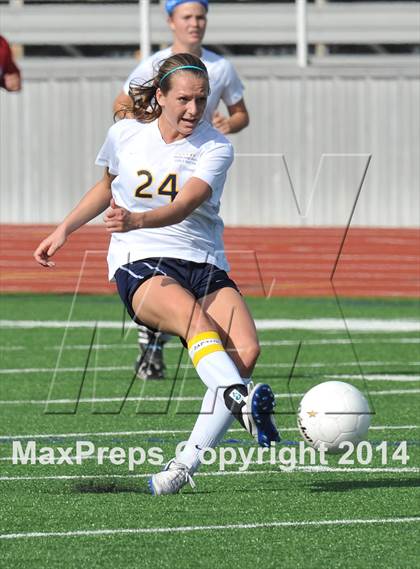 Thumbnail 2 in Highland Park vs. Waxahachie (UIL 4A Region 2 Semifinal) photogallery.