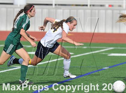 Thumbnail 2 in Highland Park vs. Waxahachie (UIL 4A Region 2 Semifinal) photogallery.