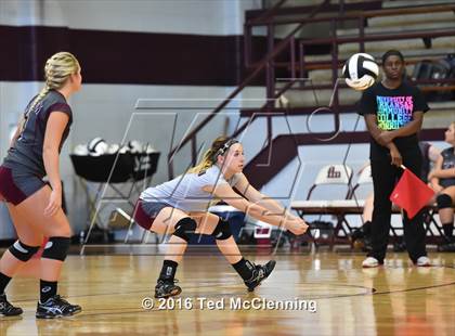 Thumbnail 2 in Clarksville @ Morrilton photogallery.