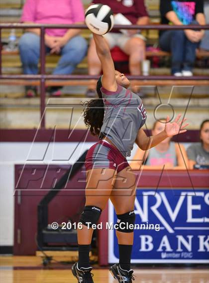 Thumbnail 2 in Clarksville @ Morrilton photogallery.