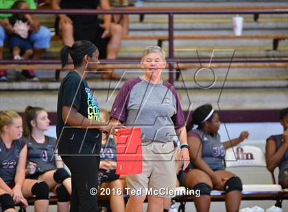 Thumbnail 2 in Clarksville @ Morrilton photogallery.