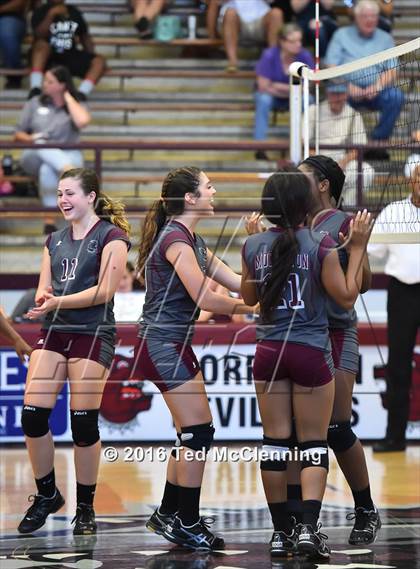 Thumbnail 2 in Clarksville @ Morrilton photogallery.
