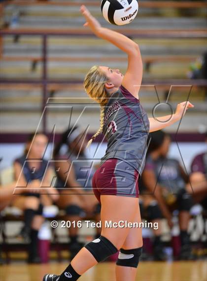 Thumbnail 2 in Clarksville @ Morrilton photogallery.