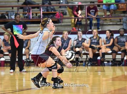 Thumbnail 3 in Clarksville @ Morrilton photogallery.