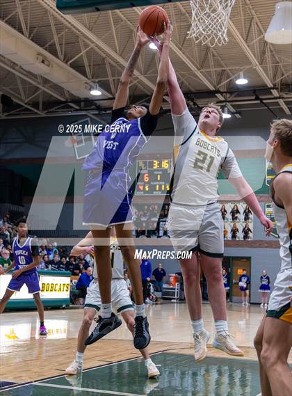 Thumbnail 1 in West @ Basehor-Linwood photogallery.