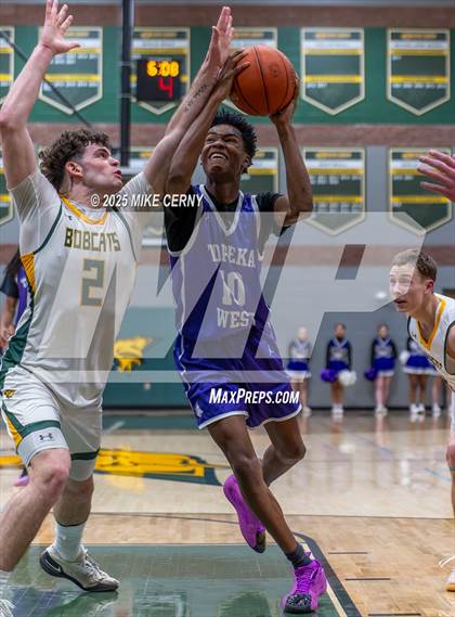 Thumbnail 1 in West @ Basehor-Linwood photogallery.