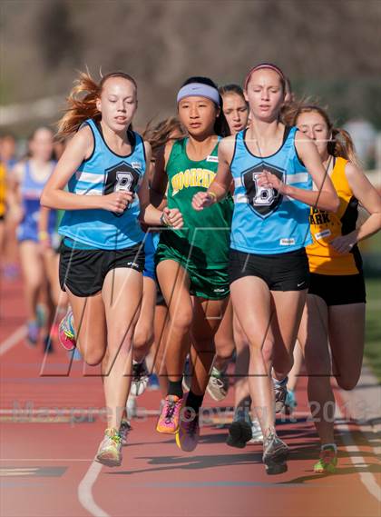 Thumbnail 1 in 2013 Ventura Invitational Girls FR/SH 4X1600 Relay photogallery.